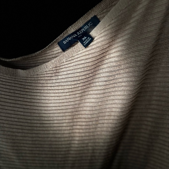 Banana Republic NEVER WORN beige off the shoulder sweater dress. - Picture 3 of 3